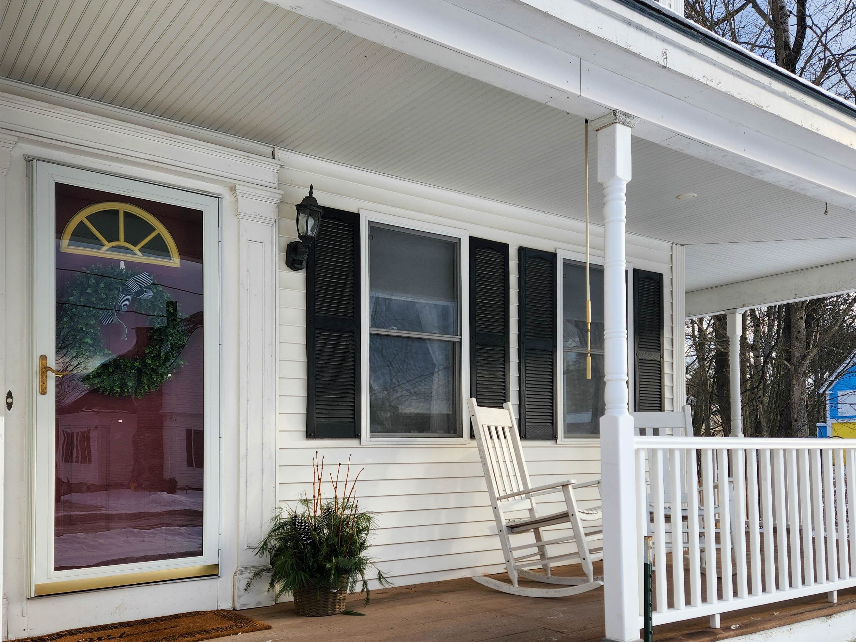 36 Wyman Street Hillsborough, NH 03244 - Photo 3 of 27