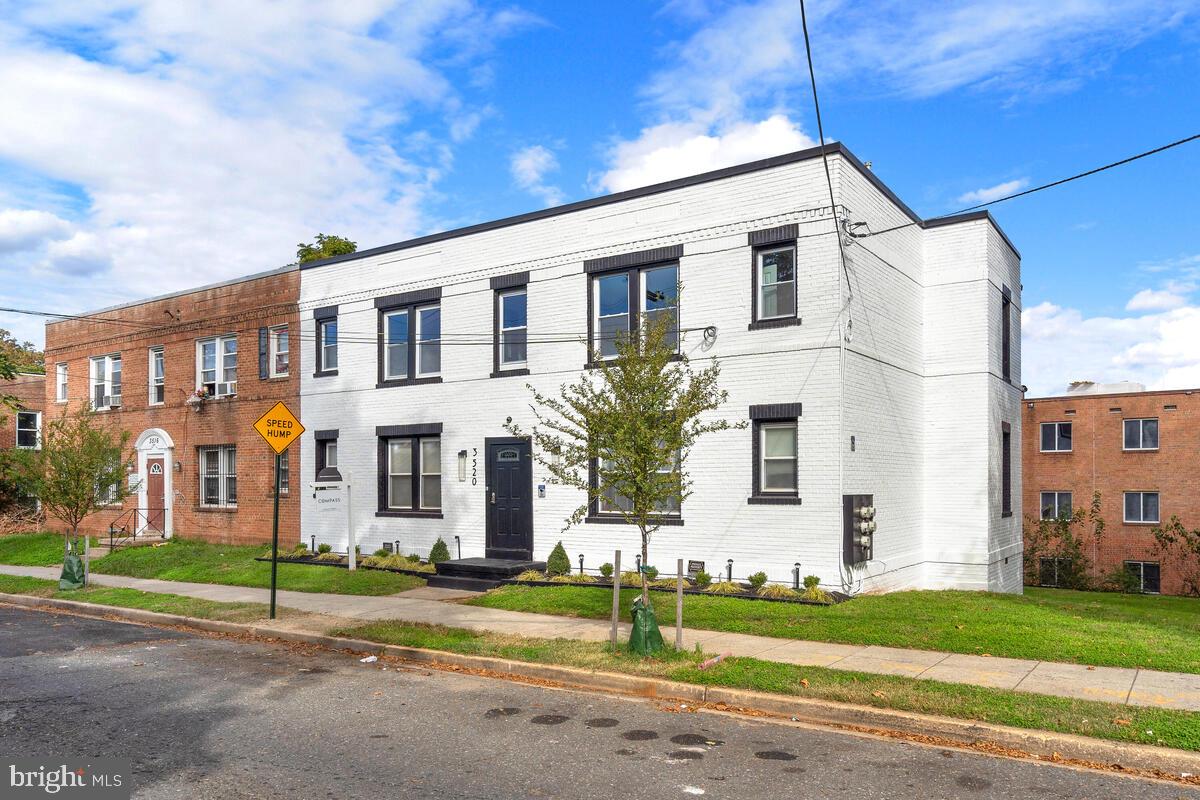3520 Ely Place Southeast Washington, DC 20019 - Photo 2 of 46