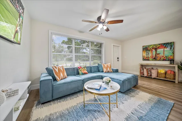 $3,200 | 2706 10th Avenue, Vero Beach, FL 32960