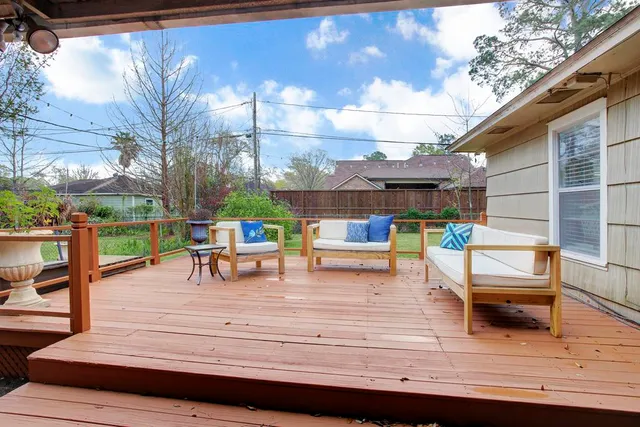 $2,900 | 1010 Bay Oaks Road, Houston, TX 77008