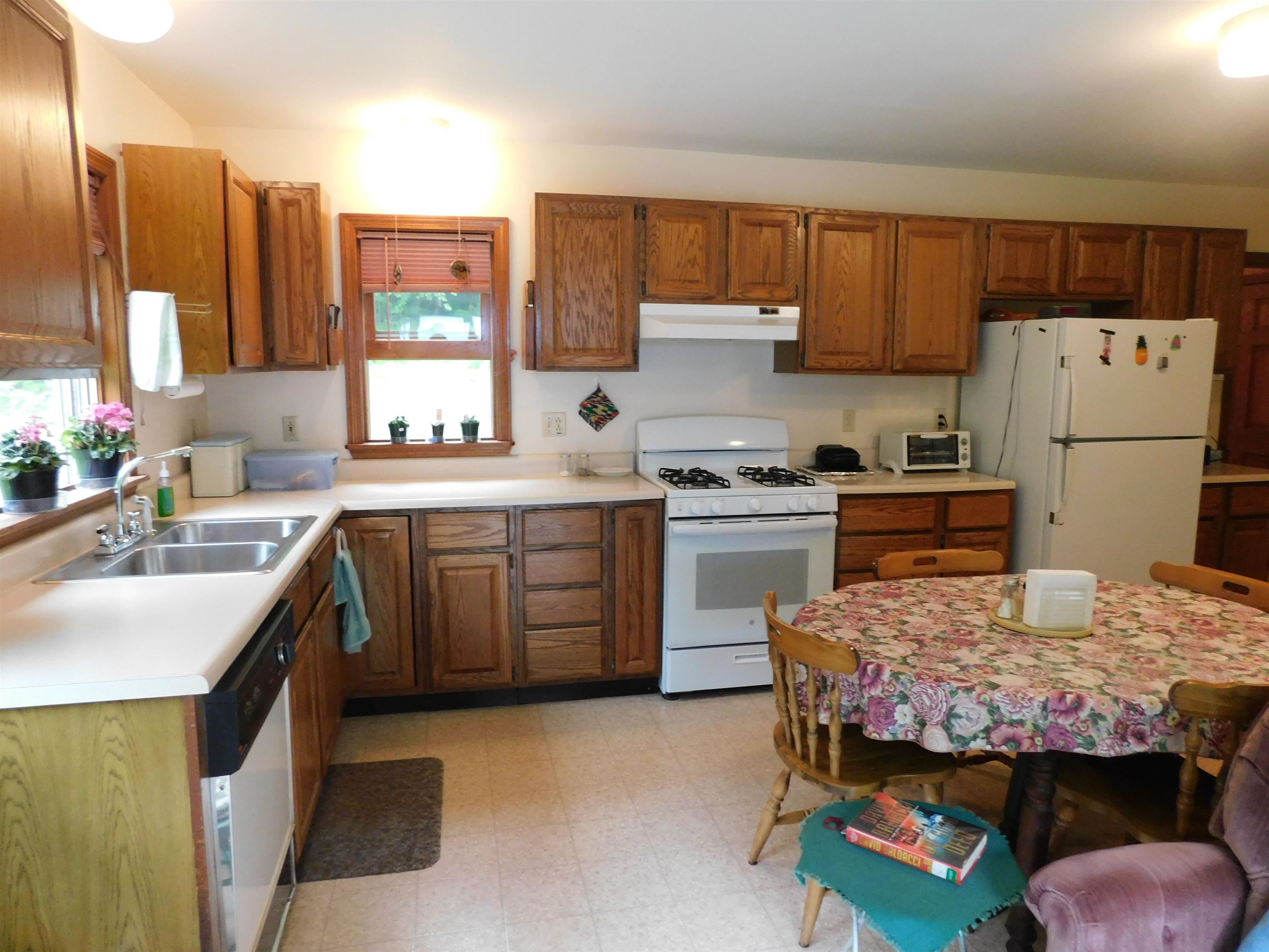 1343 Wright Orchard Road Grafton, VT 05146 - Photo 12 of 40 Gallery Image 12