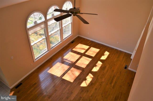 31 Gloucester Road Ocean Pines, MD 21811 - Photo 11 of 28 Living Room b