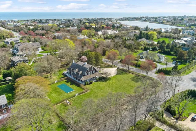 $30,000 | 10 Post Lane, Quogue, NY 11959