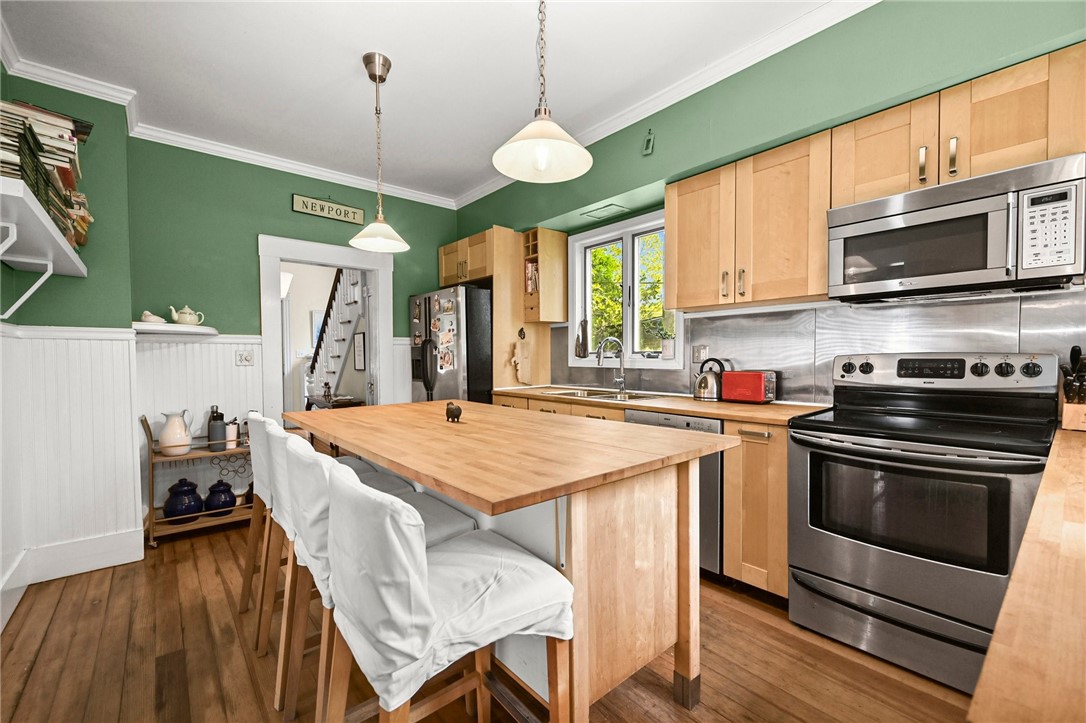 461 Spring Street Newport, RI 02840 - Photo 16 of 46 Gallery Image 16