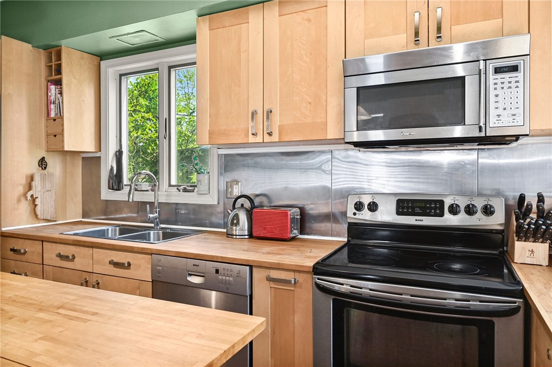 461 Spring Street Newport, RI 02840 - Photo 17 of 46 Gallery Image 17