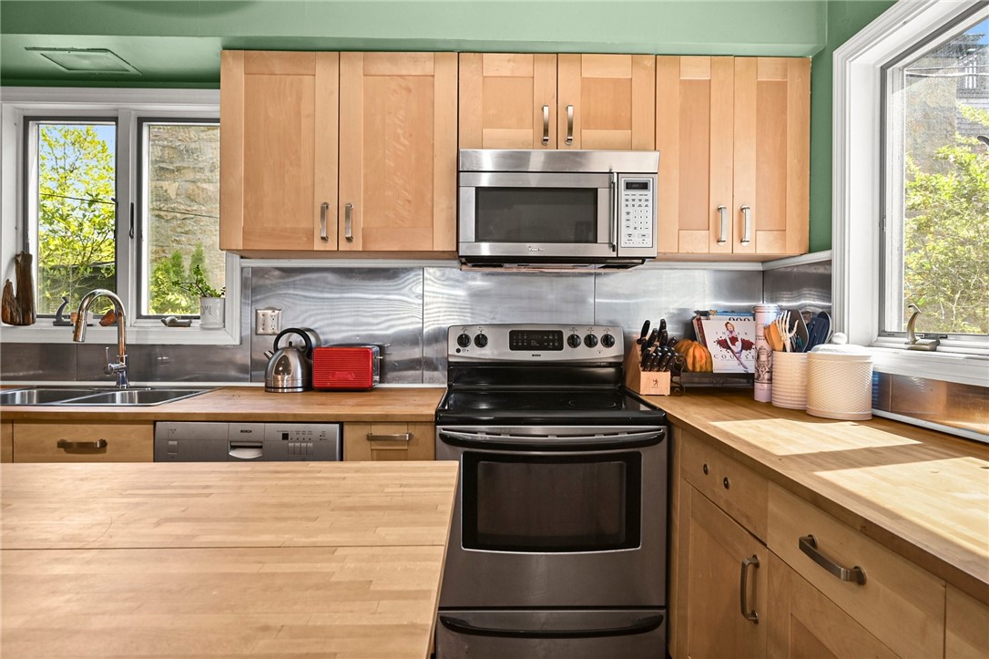 461 Spring Street Newport, RI 02840 - Photo 18 of 46 Gallery Image 18