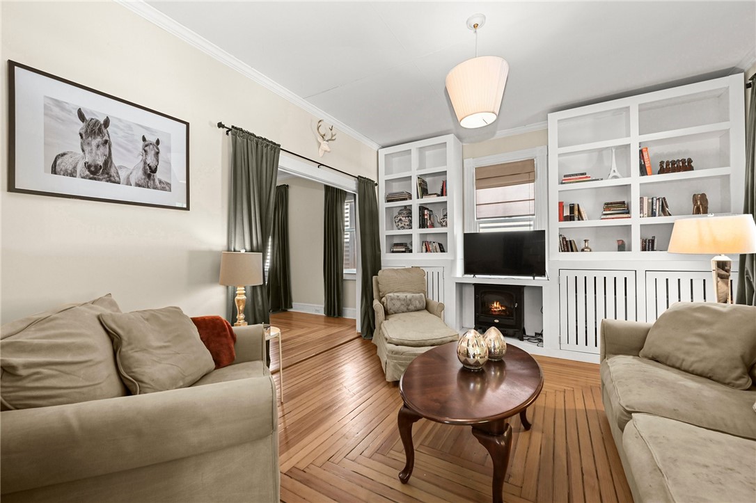 461 Spring Street Newport, RI 02840 - Photo 5 of 46 Gallery Image 5