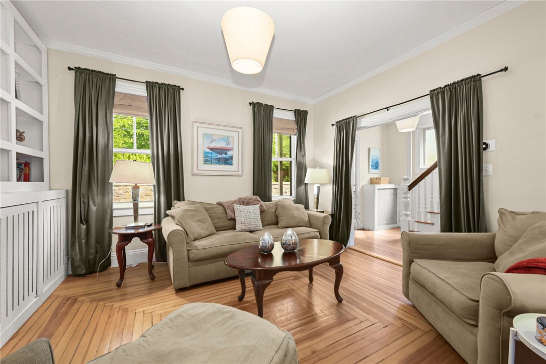 461 Spring Street Newport, RI 02840 - Photo 6 of 46 Gallery Image 6