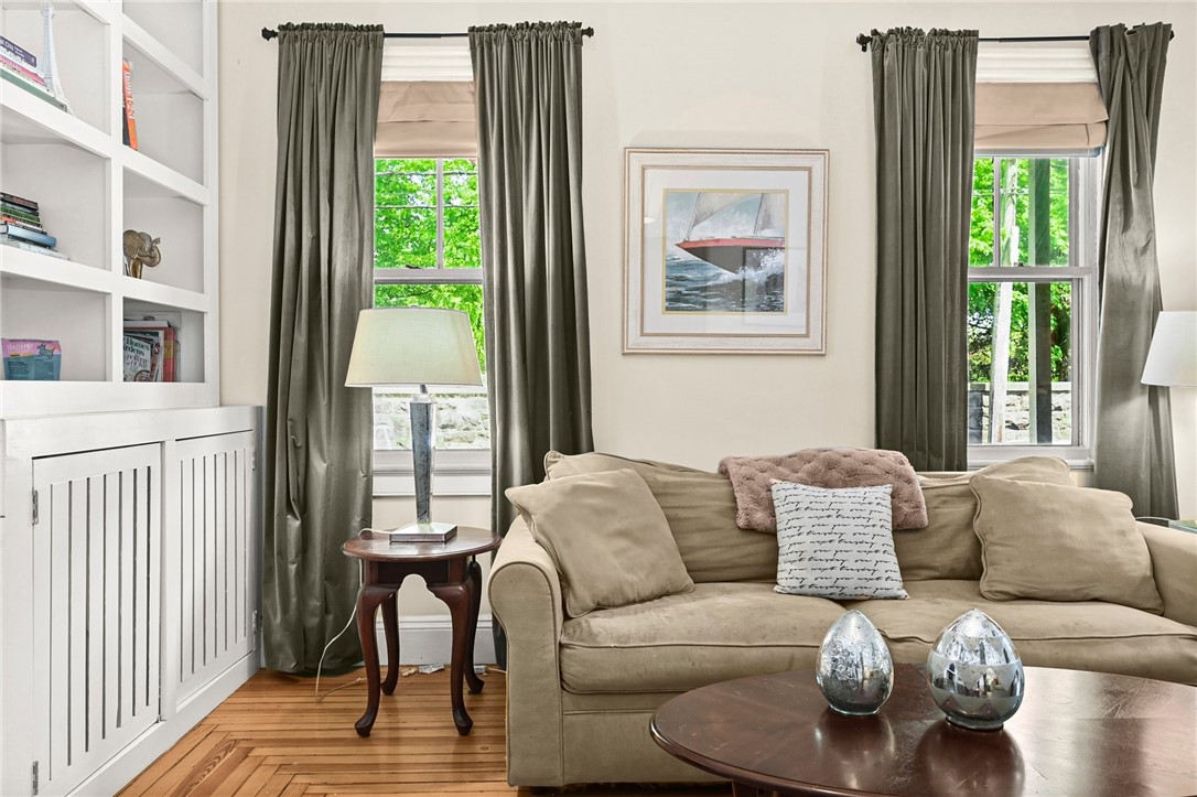 461 Spring Street Newport, RI 02840 - Photo 7 of 46 Gallery Image 7