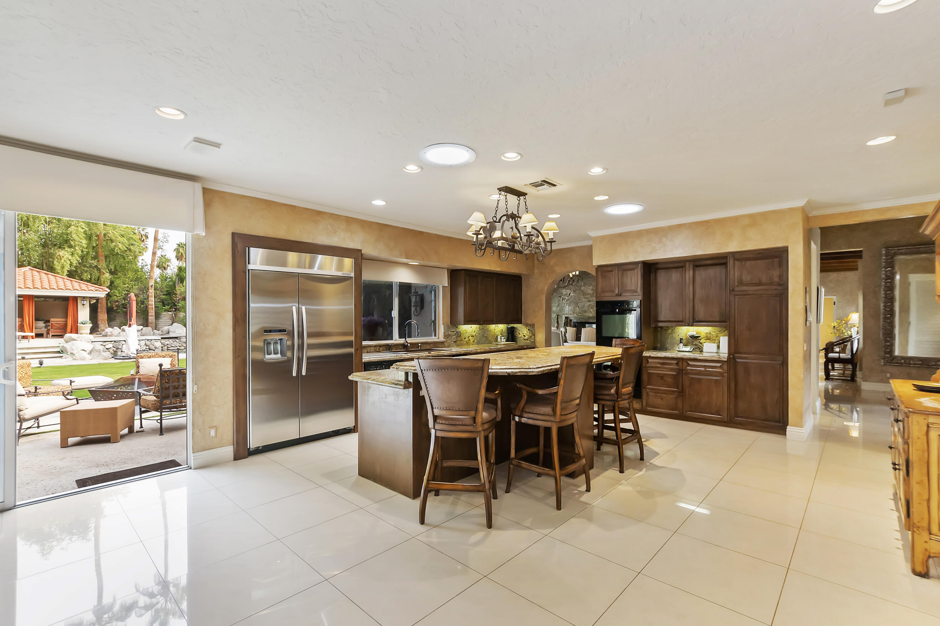 6 Clancy Lane South Rancho Mirage, CA 92270 - Photo 17 of 38 027_KitchenDining