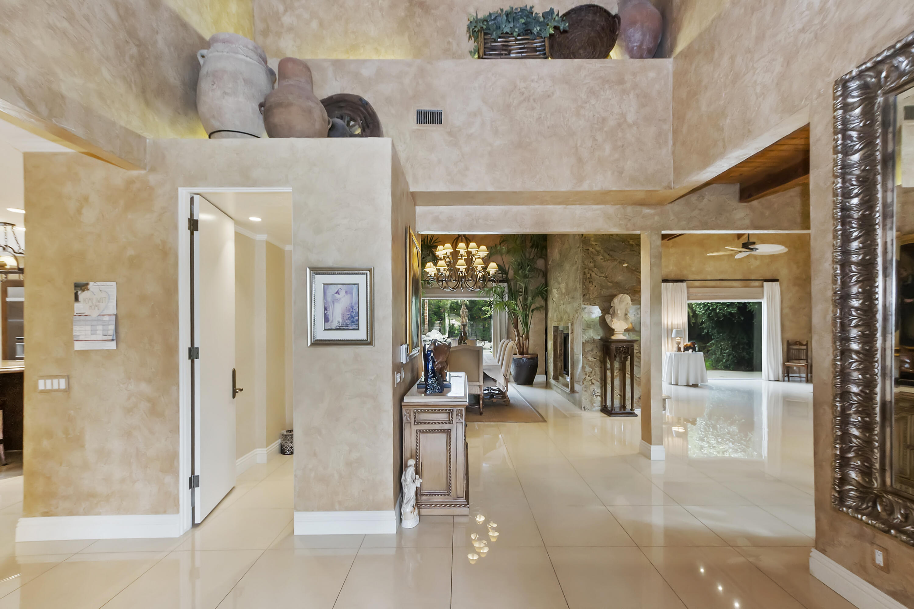 6 Clancy Lane South Rancho Mirage, CA 92270 - Photo 8 of 38 011_Foyer