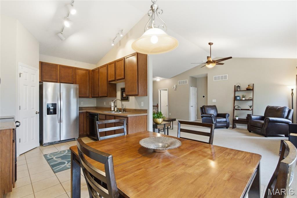 907 Daffodil Trail O'Fallon, MO 63368 - Photo 11 of 45