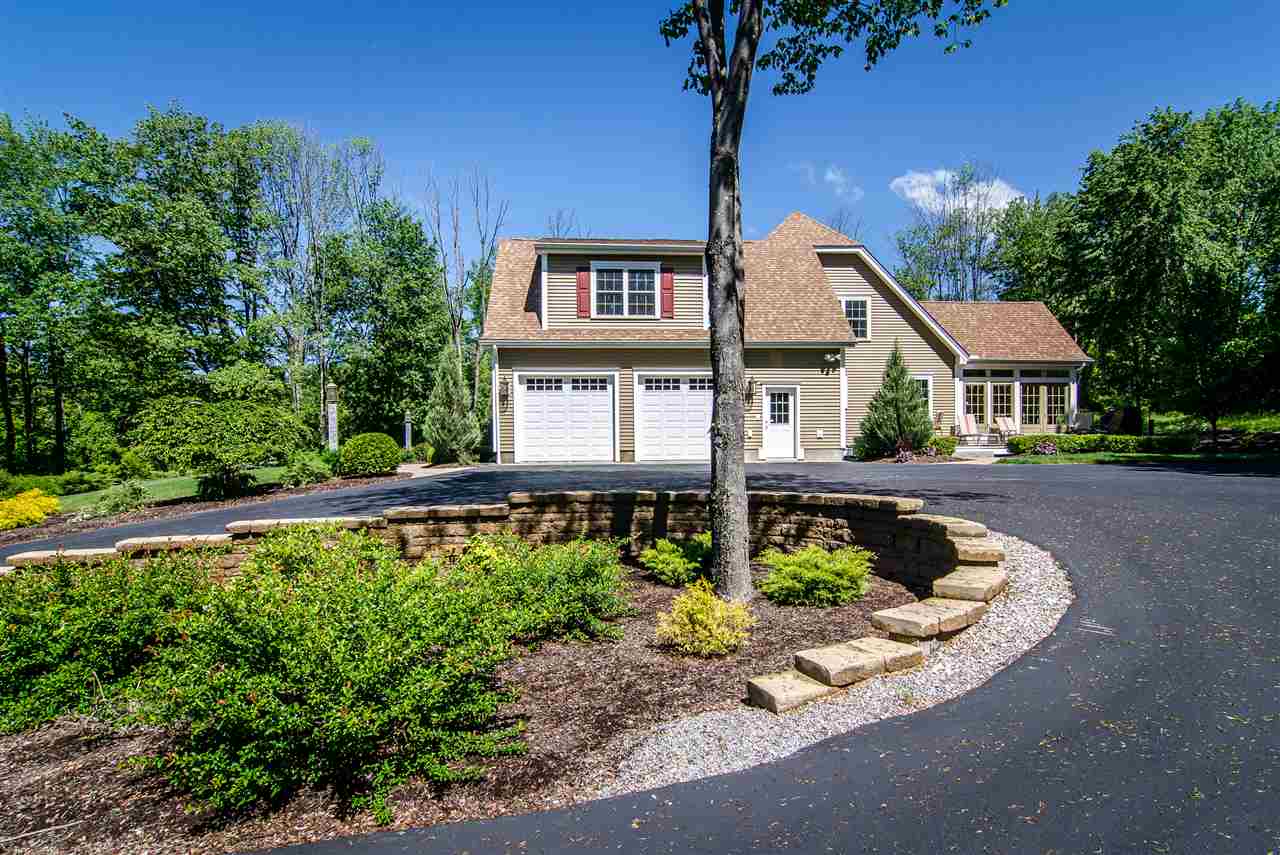 812 Hooksett Road Auburn, NH 03032 - Photo 2 of 36