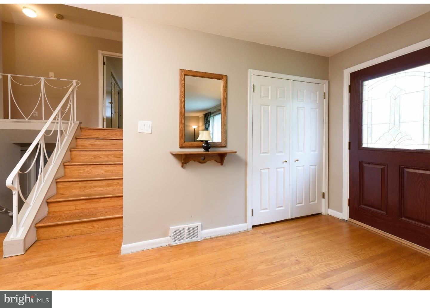 250 Brookmead Road Wayne, PA 19087 - Photo 3 of 25
