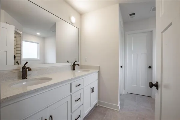 $560,000 | 7350 Northwest Clore Drive, Parkville, MO 64152