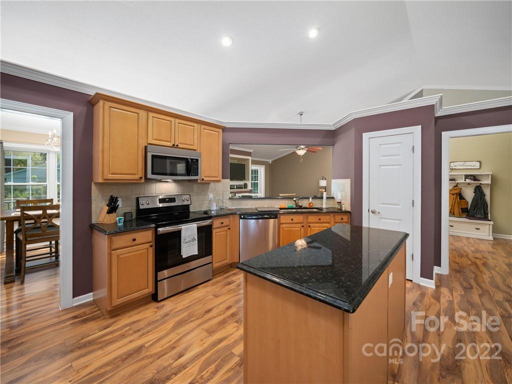 24 Sproles Road Spruce Pine, NC 28777 - Photo 11 of 32 Gallery Image 11