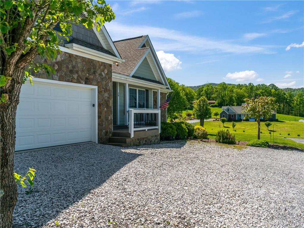 24 Sproles Road Spruce Pine, NC 28777 - Photo 2 of 32 Gallery Image 2