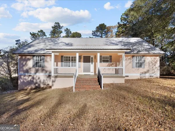 $450,000 | 221 Sunset Point Road, Fort Gaines, GA 39851