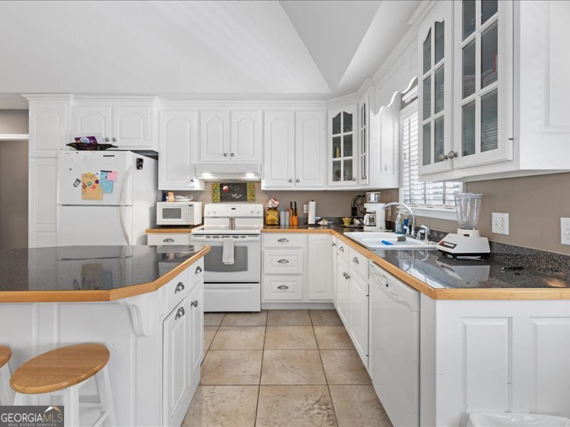 221 Sunset Point Road Fort Gaines, GA 39851 - Photo 12 of 58