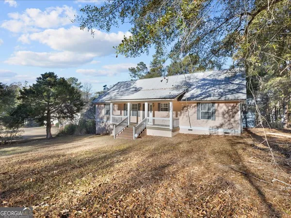 $450,000 | 221 Sunset Point Road, Fort Gaines, GA 39851