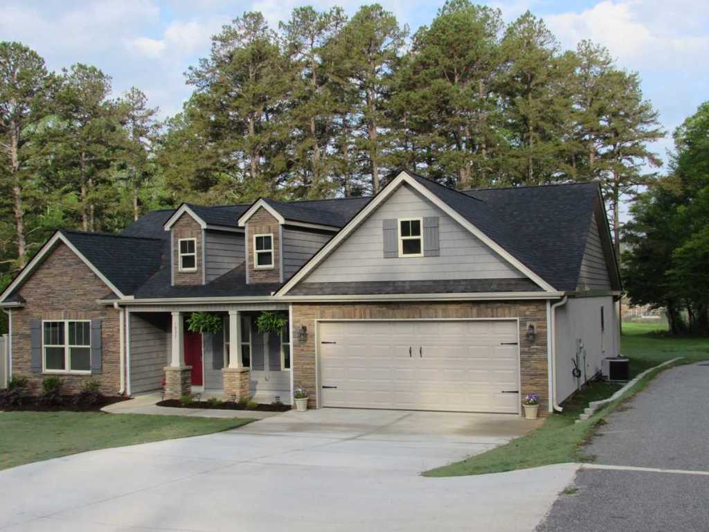 1037 Kings Road Anderson, SC 29621 - Photo 2 of 26