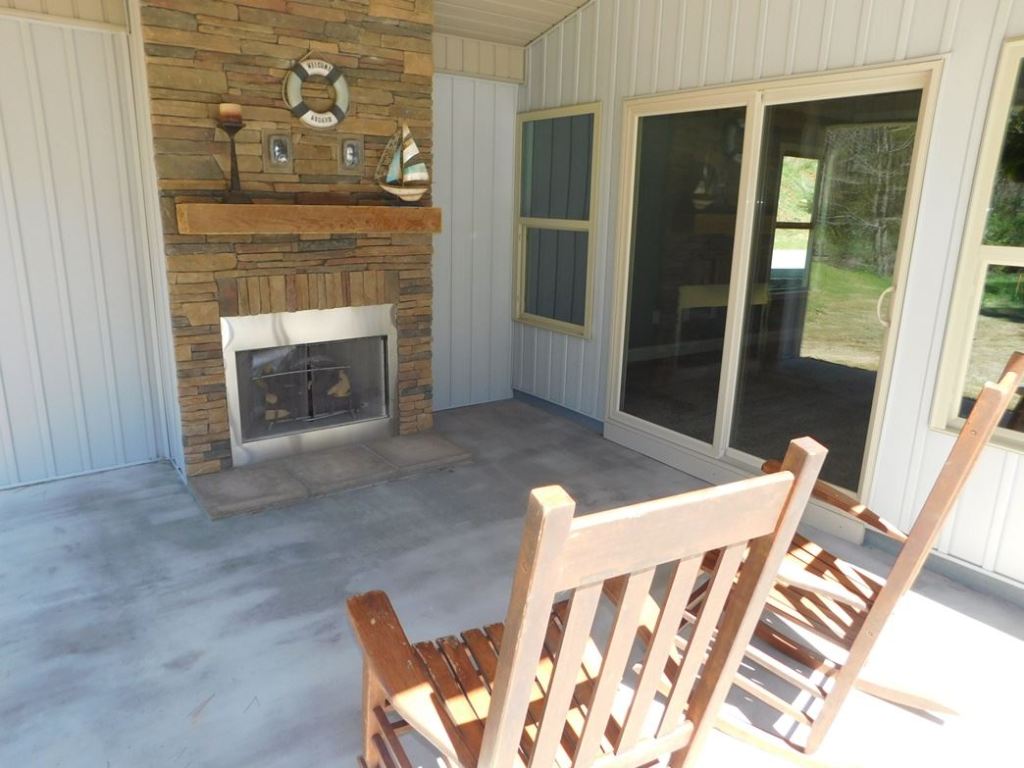 1037 Kings Road Anderson, SC 29621 - Photo 10 of 26
