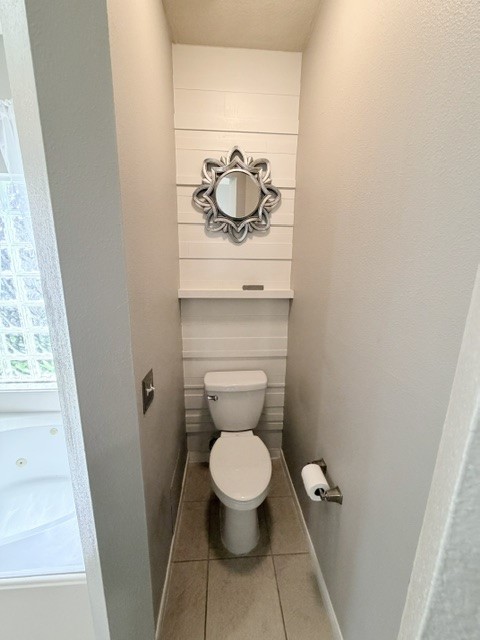 20030 Castlegreen Drive Spring, TX 77388 - Photo 14 of 23 a bathroom with a toilet and a sink