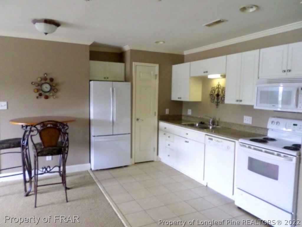 202 A Hunter Ridge Lane Carthage, NC 28327 - Photo 6 of 13 Gallery Image 6