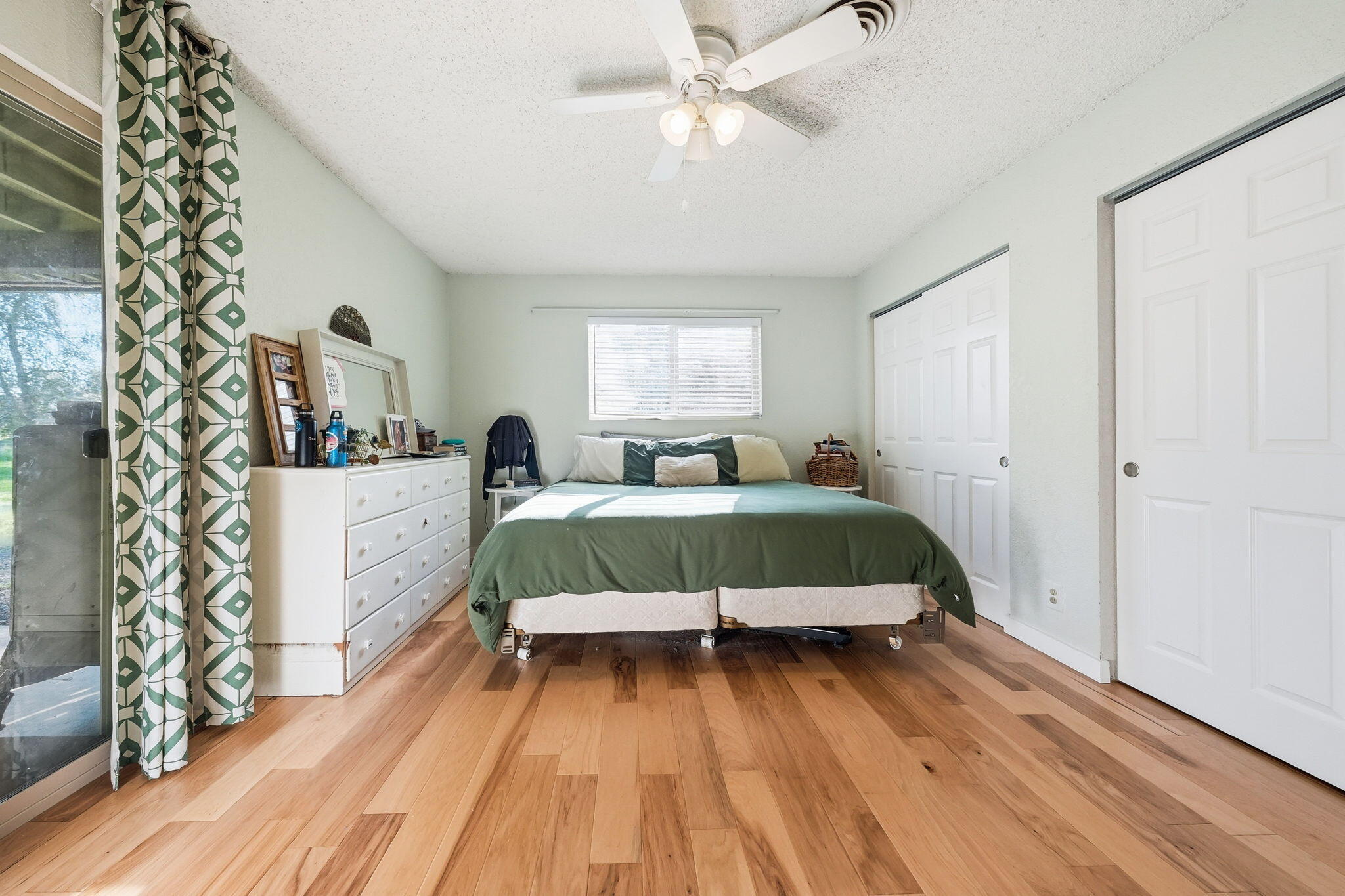 6725 Park Ridge Drive Anderson, CA 96007 - Photo 14 of 46 Primary Bedroom