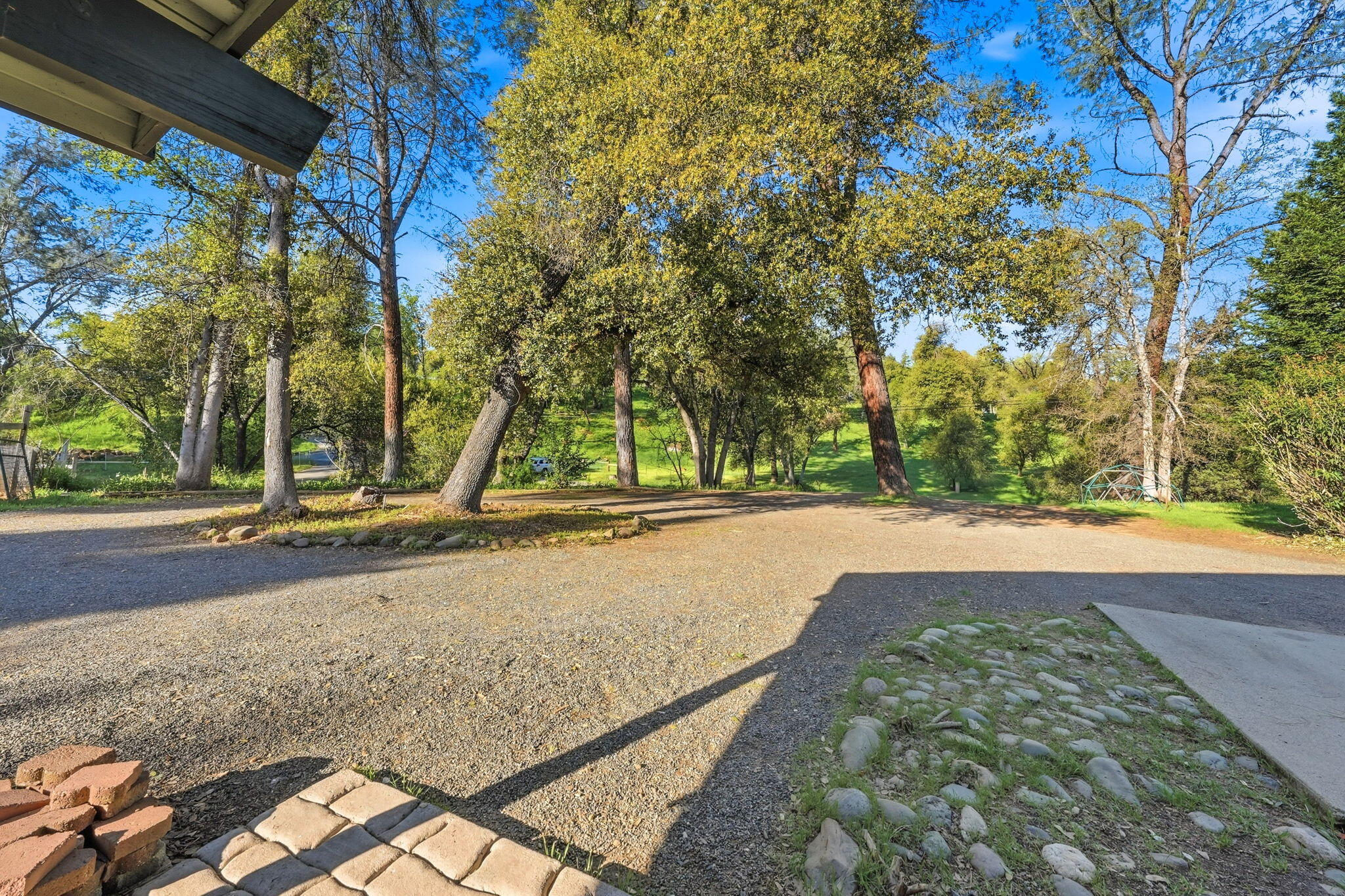 6725 Park Ridge Drive Anderson, CA 96007 - Photo 2 of 46 Front