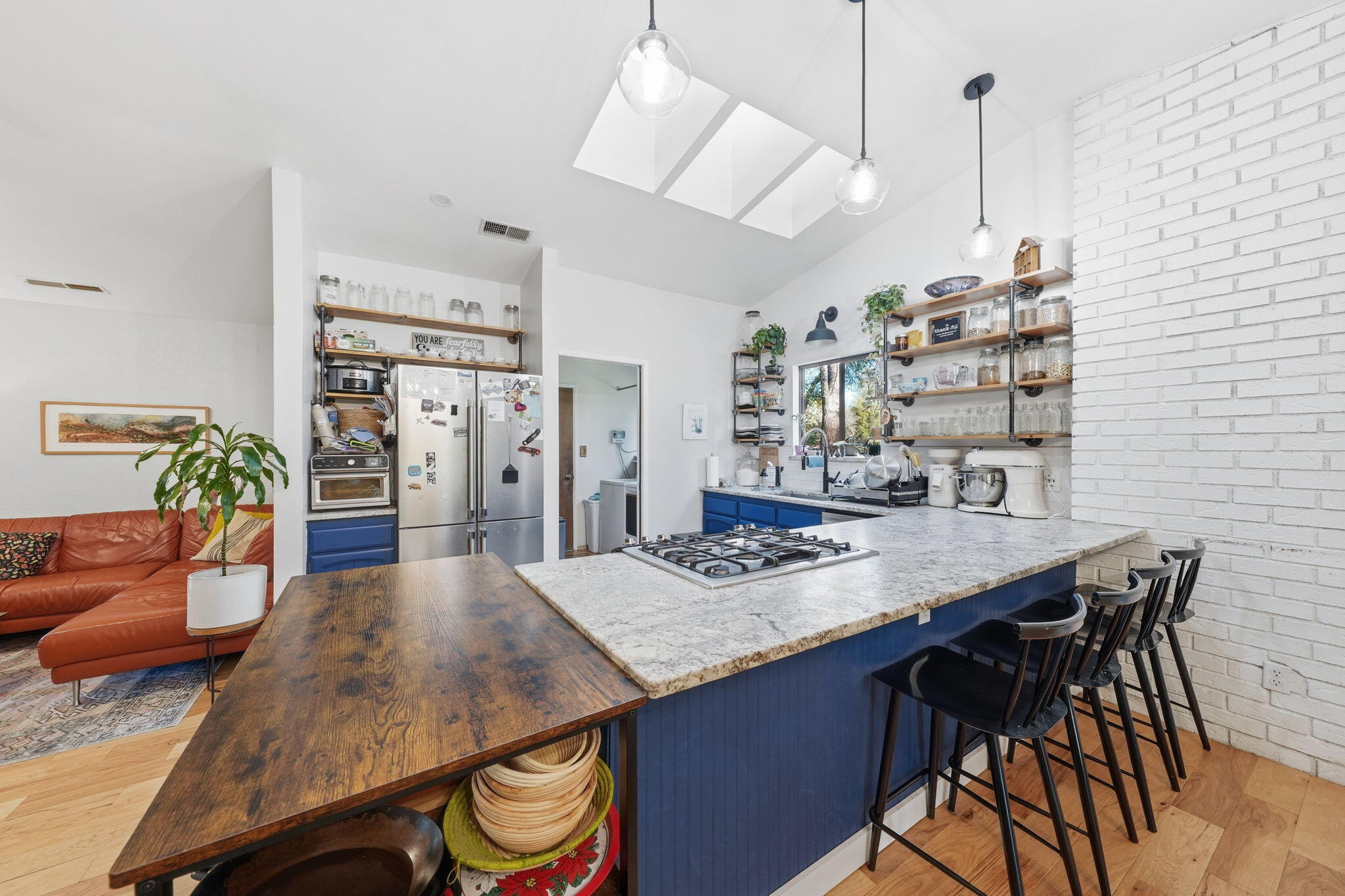 6725 Park Ridge Drive Anderson, CA 96007 - Photo 7 of 46 Kitchen