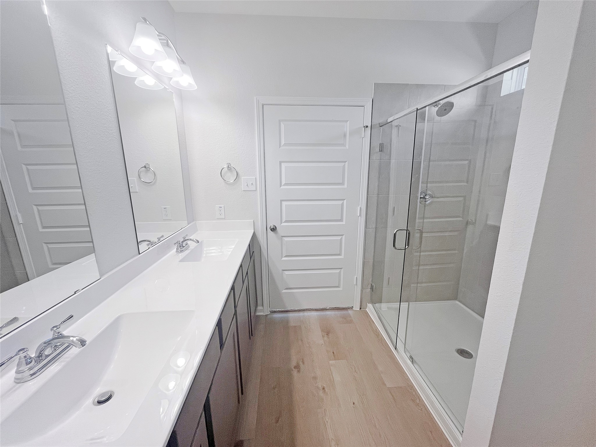 9781 Enclave Ridge Road Willis, TX 77318 - Photo 13 of 24 The Robin II- Primary Bathroom. Sample image to be used for example only, colors, options and upgrades vary.
