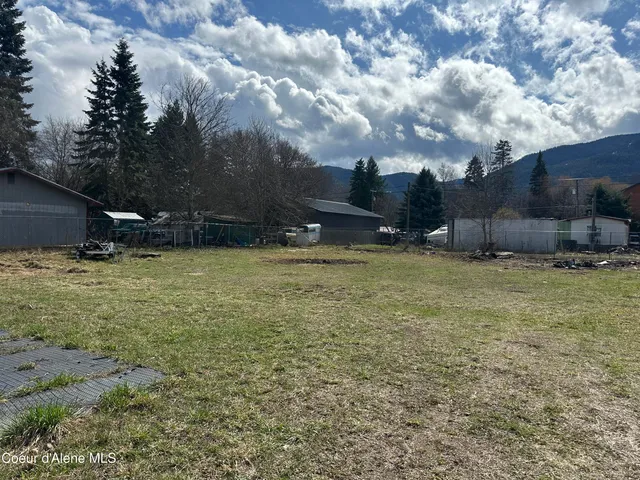 $225,000 | 102 East 2nd Avenue, Clark Fork, ID 83811