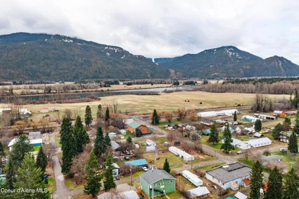 $225,000 | 102 East 2nd Avenue, Clark Fork, ID 83811