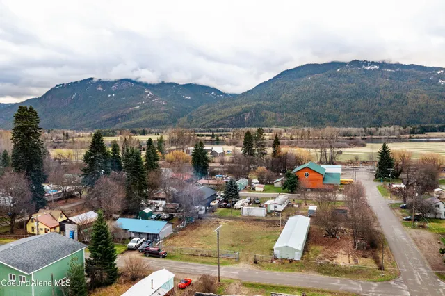 $225,000 | 102 East 2nd Avenue, Clark Fork, ID 83811