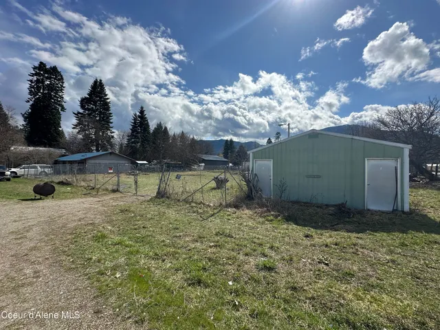 $225,000 | 102 East 2nd Avenue, Clark Fork, ID 83811