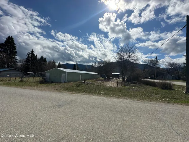 $225,000 | 102 East 2nd Avenue, Clark Fork, ID 83811