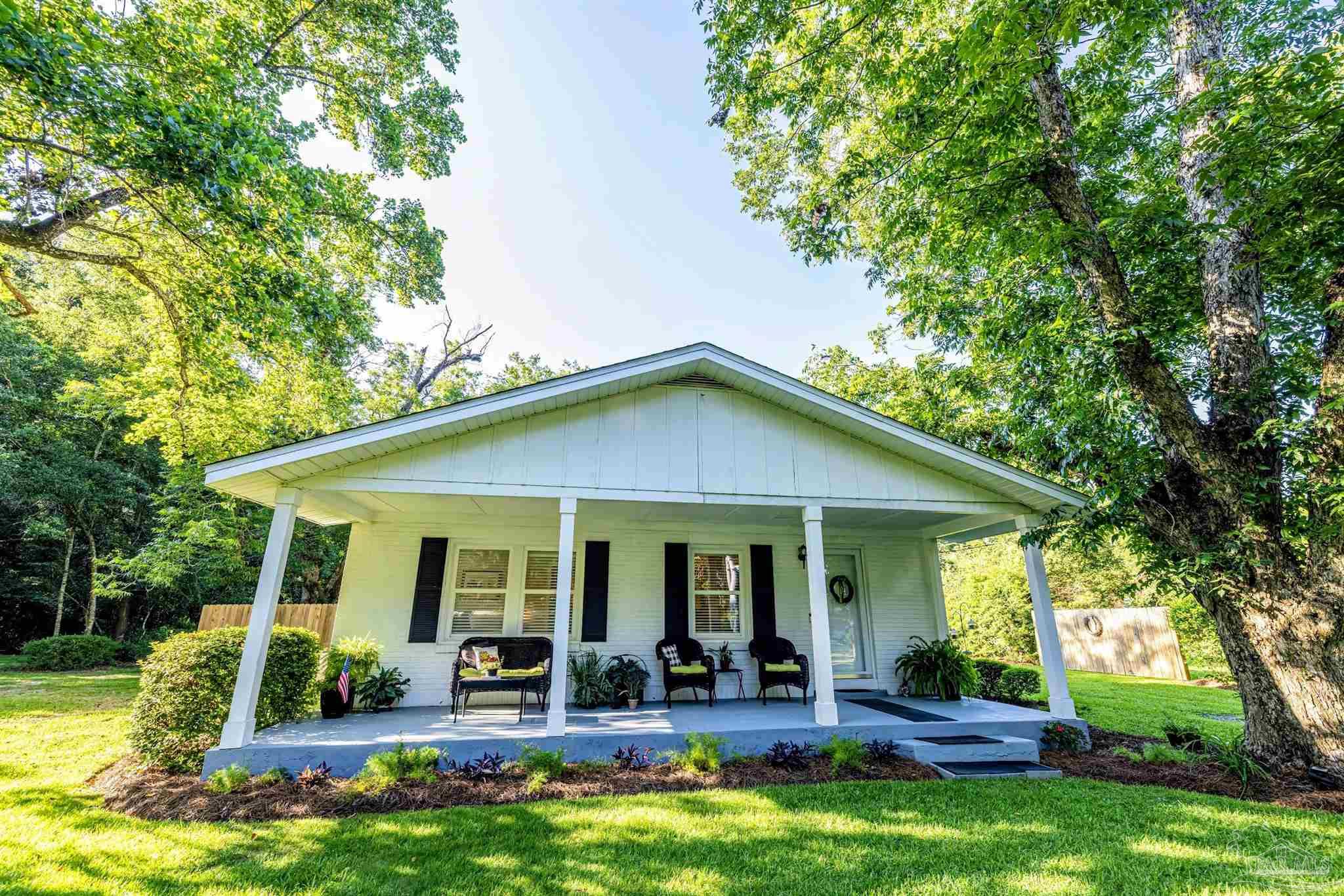 1148 West 9 & Half Mile Road Pensacola, FL 32534 - Photo 1 of 39
