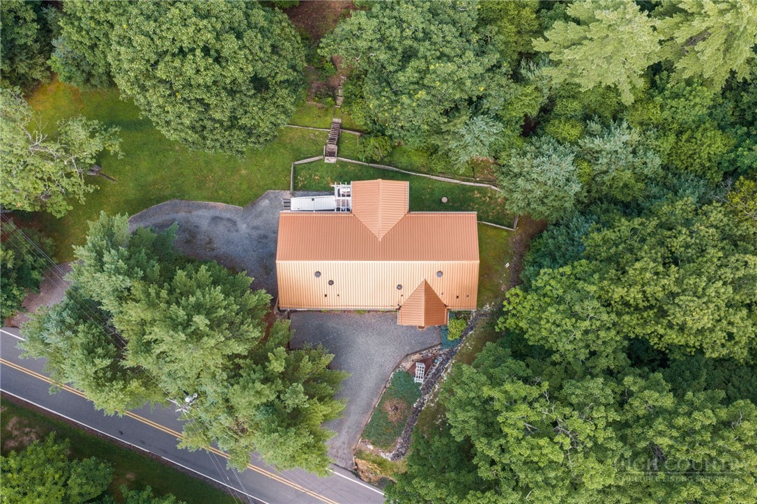 9081 Pittmans Gap Road Newland, NC 28657 - Photo 46 of 49