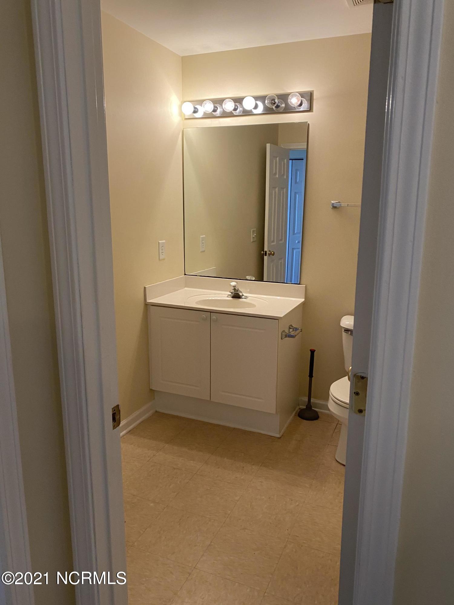 422 St Rosea Road Wilmington, NC 28405 - Photo 8 of 13 IMG_9491