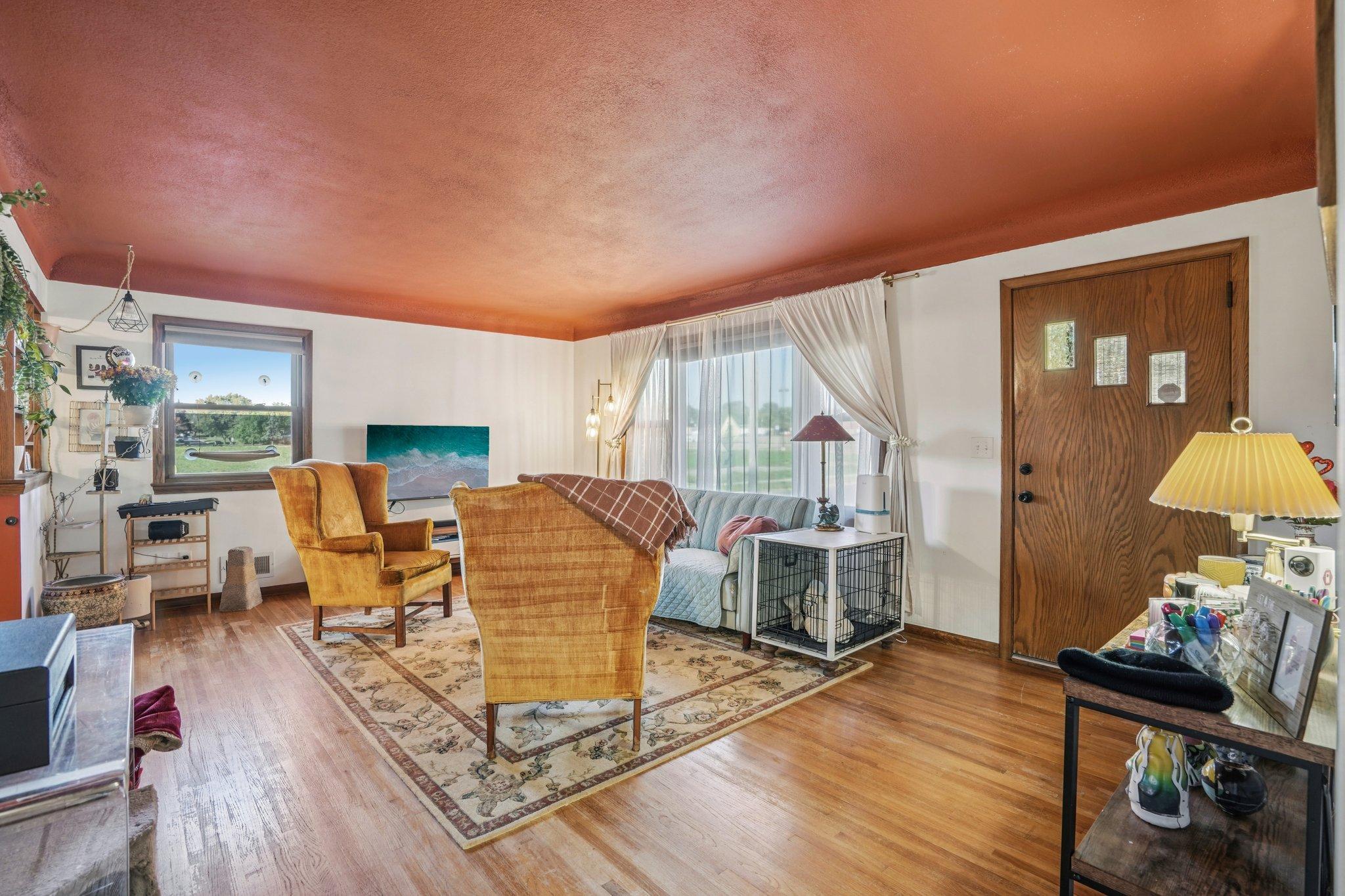 4256 Jackson Street Northeast Columbia Heights, MN 55421 - Photo 7 of 29