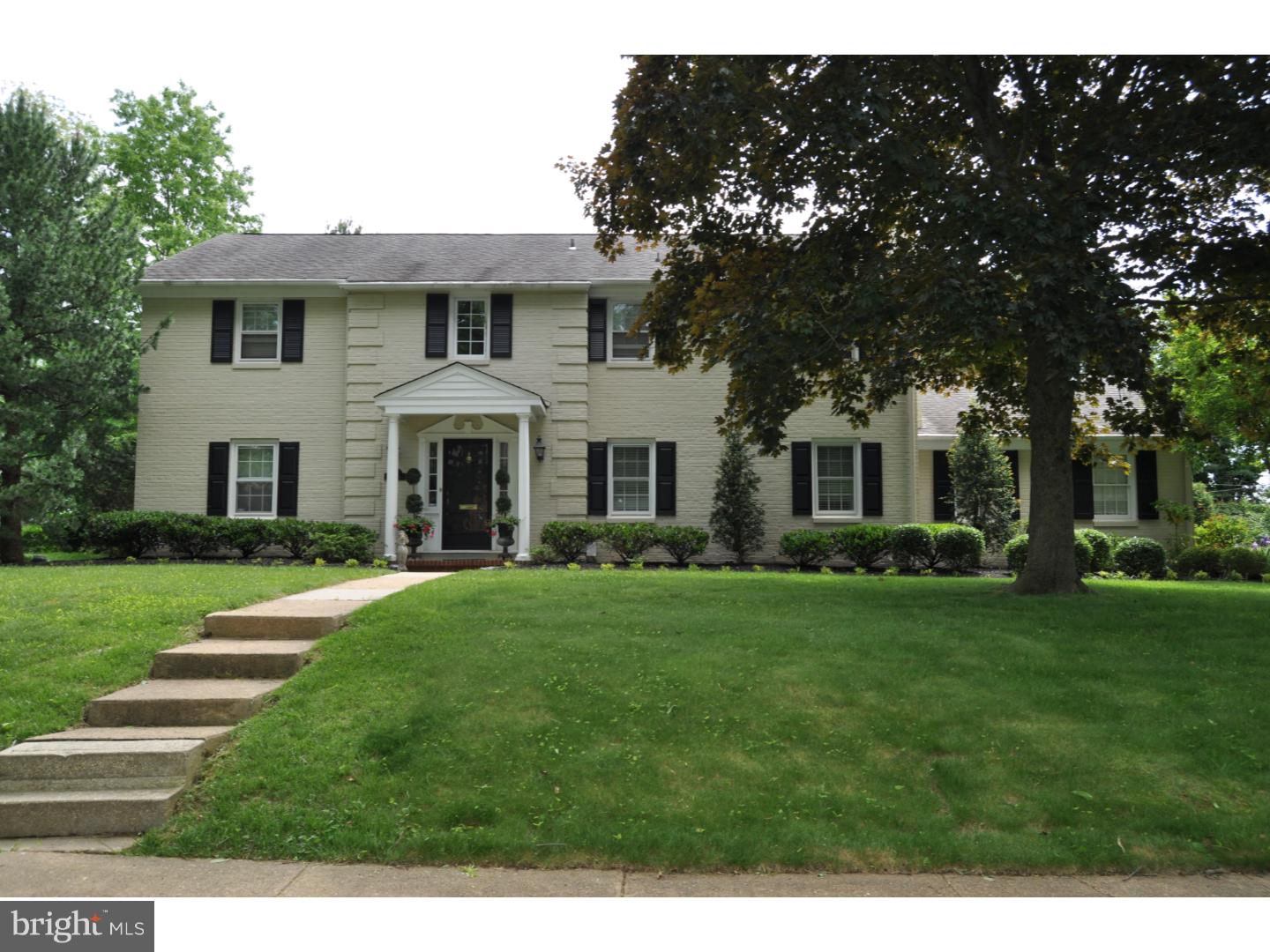 528 Rothbury Road Wilmington, DE 19803 - Photo 1 of 25 Gallery Image 1
