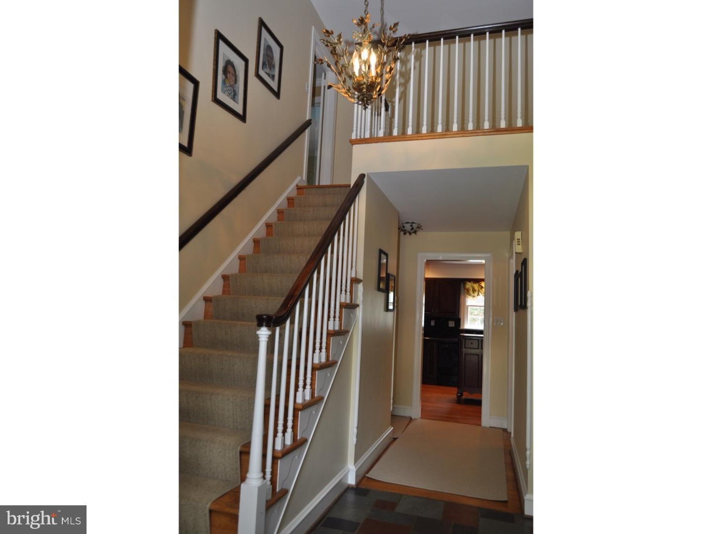 528 Rothbury Road Wilmington, DE 19803 - Photo 3 of 25 Foyer
