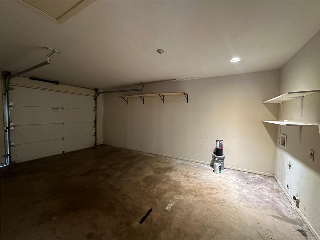 330 East Wilson Avenue Pilot Point, TX 76258 - Photo 15 of 18