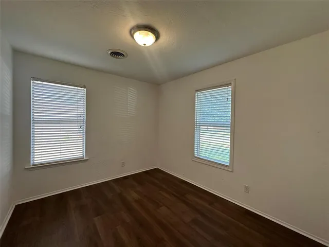 $1,599 | 330 East Wilson Avenue, Pilot Point, TX 76258