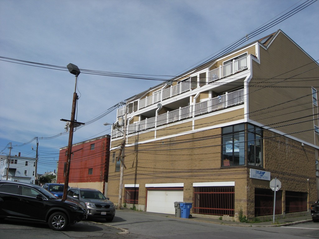 348 Rantoul Street, Unit 204 Beverly, MA 01915 - Photo 2 of 2 Gallery Image 2