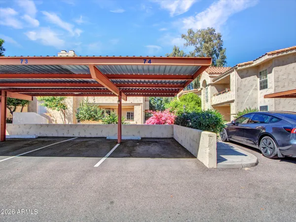 $299,900 | 1333 East Morten Avenue, Unit 105, Phoenix, AZ 85020