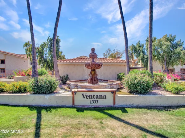 $299,900 | 1333 East Morten Avenue, Unit 105, Phoenix, AZ 85020