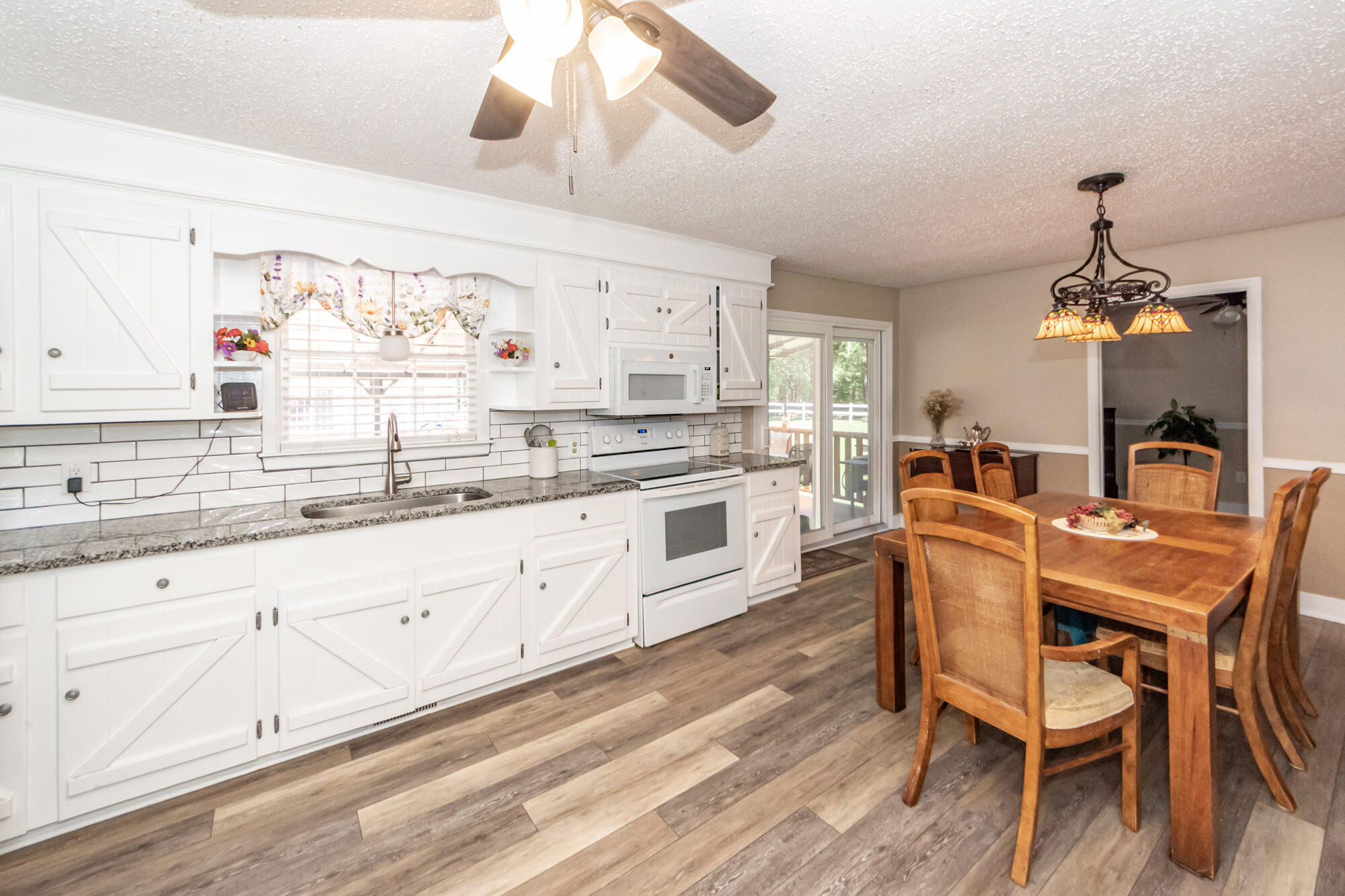 640 County Rd S-18-246 Dorchester, SC 29437 - Photo 14 of 69 17