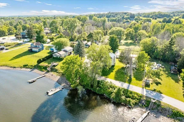 $389,000 | 321 East Alburgh Road, Alburgh, VT 05440